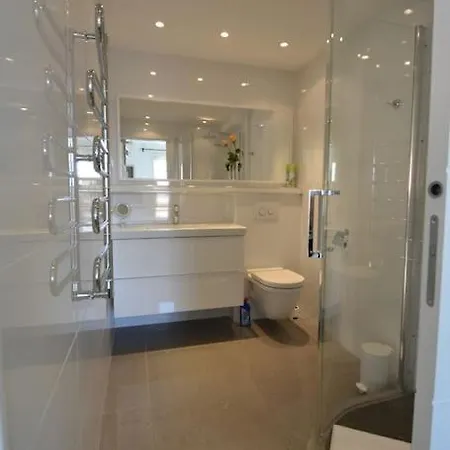 Mandariniers Канны