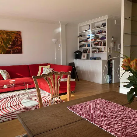 Mandariniers Apartmán *